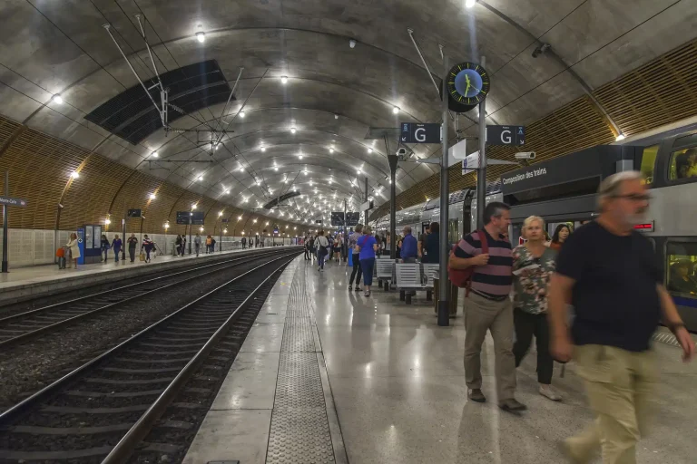 « Il ferroviare non sarà mai sufficiente »: nei pressi di Menton, questi fermi ferroviari cancellati rilanciano il sogno di un metropolitana transfrontaliera monaco-stazione-10