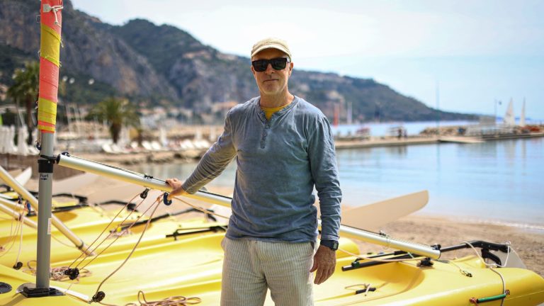 Trop à l’étroit aux Sablettes, le centre nautique de Menton lance l’idée d’une extension vers le Borrigo Yannick Piveteau, le directeur du centre nautique de Menton
