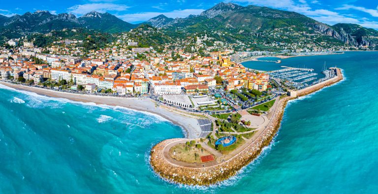 Vacances à Menton. Les 3 seules plages où votre chien est autorisé cette année Menton