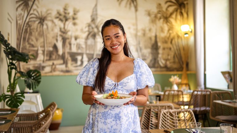 « On nous avait dit que c’était un endroit maudit » : un an après son ouverture, ce restaurant thaïlandais a conquis Menton et les touristes asiatiques Kao Bistrothai