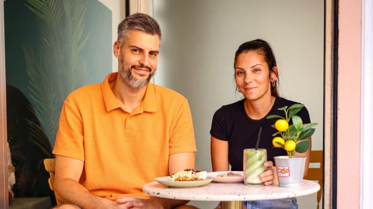 Matcha, jus pressés, focaccias… À Menton, ce café où l’on vient travailler et se régaler est devenu l’un de vos préférés Flowy