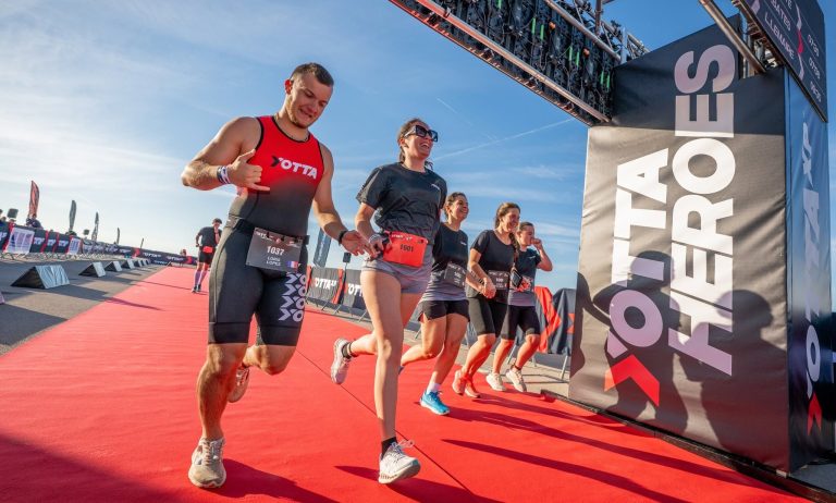 Nager, courir et recommencer jusqu’à l’élimination : c’est quoi ce défi sportif inédit qui débarque à Menton le 10 octobre ? YOTTA XP Menton