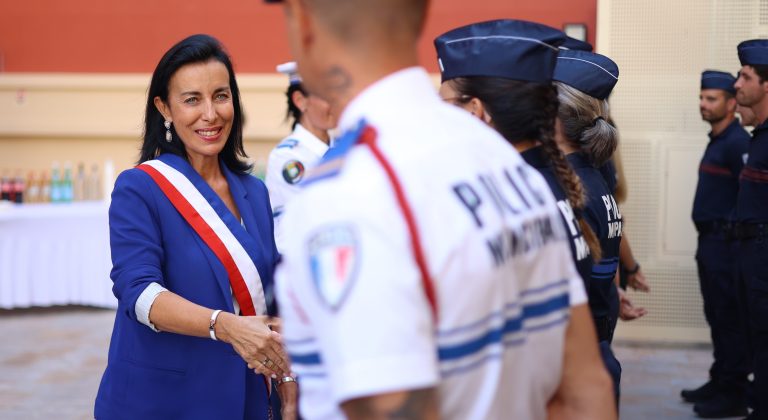 « È giunto il momento di cambiare rotta alla paura »: a Menton, Alexandra Masson reagisce alle violenze del 17 ottobre e chiede sanzioni Alexandra Masson
